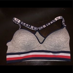 Tommy hillfiger sports bra